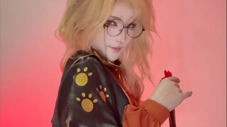 选了两支最适合西木长老的舞摇一下