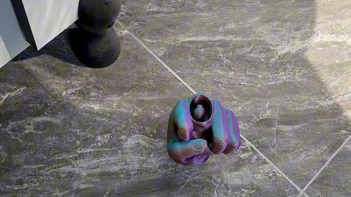 Forgot to bring tissues for the bathroom—luckily there’s a roll of toilet paper, so I’ll just make d