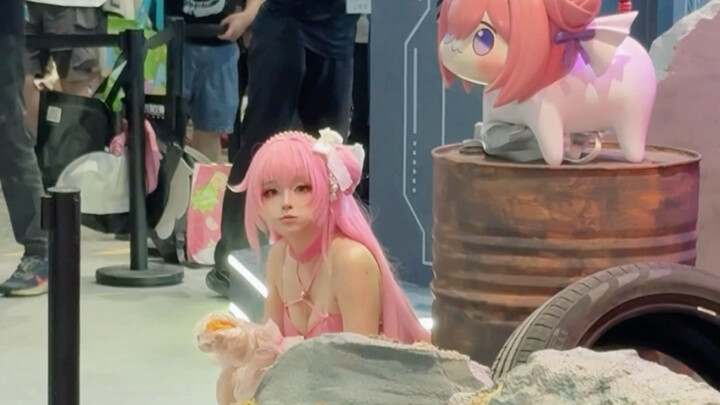 Ten years of cosplay and no one knows about it, but the comic exhibition is famous all over the worl