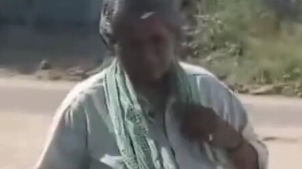 Vì Chúa không thể ở khắp mọi nơi, nên Người đã tạo ra mẹ. #