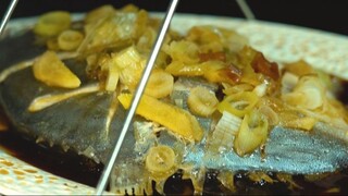 Steamed Pampano Fish in Light Soy Sauce Recipe