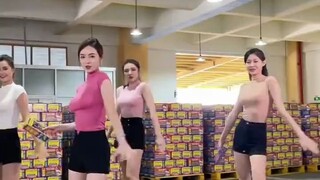 Coconut Tree Group has recently entered the live broadcast sales market, and the style of the live b