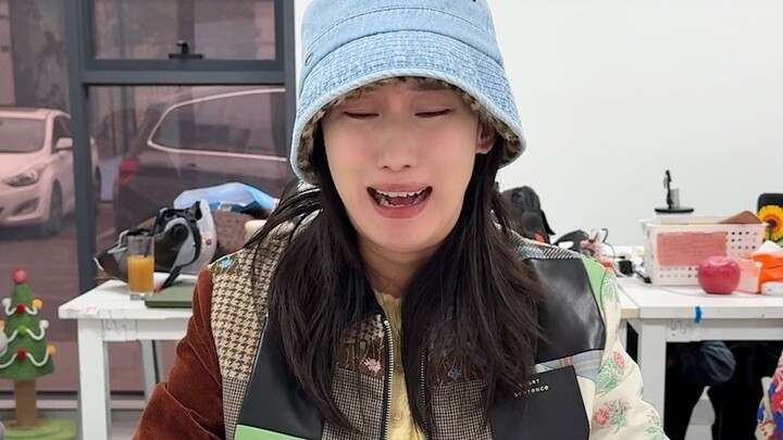 “Tạm biệt đồng nghiệp”