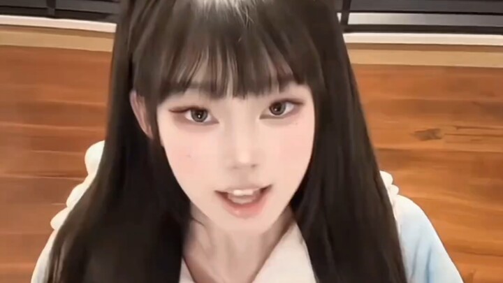 嗯～听说你们很喜欢反差是吗？