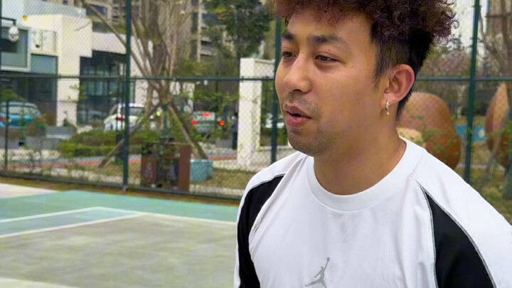 พี่คุณยู่เล่นบาสอย่างไร (2.0)