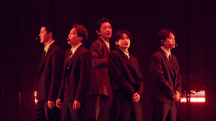 【EXO】EXO “Crazy” Stage Video @EXO PLANET #6 - EXhOrizon in Seoul