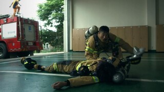 “铁石”消防员连续救援10小时，失去痛热感觉，任务后当场猝死！
