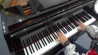 Khi bản "Tháng tư là lời nói dối của em" của chú A vang lên trên piano bất cứ lúc nào trong trường