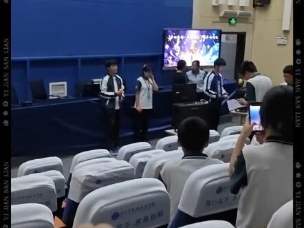 Campus Singing Contest Cover of “Bad Girl”—When the girl started singing, I was floored! Did the ori