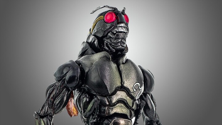 Kamen Rider thực sự! Người anh hùng bi thảm một mình chiến đấu với số phận [Kamen Rider Black Comic 