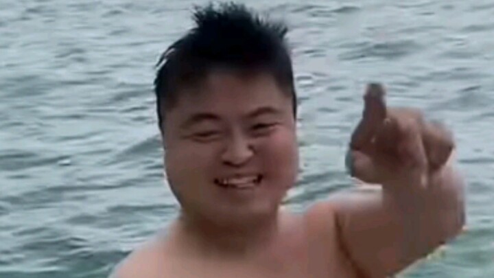 【ย้อนชม】ลี่ลี่จมน้ำ ชูชีพดันลอยหายไปเฉยๆ โกรธจนโดดขึ้นฝั่งทันที