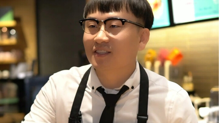 You’re already rushing me after just ordering! Don’t you see how many drinks are ahead of you?