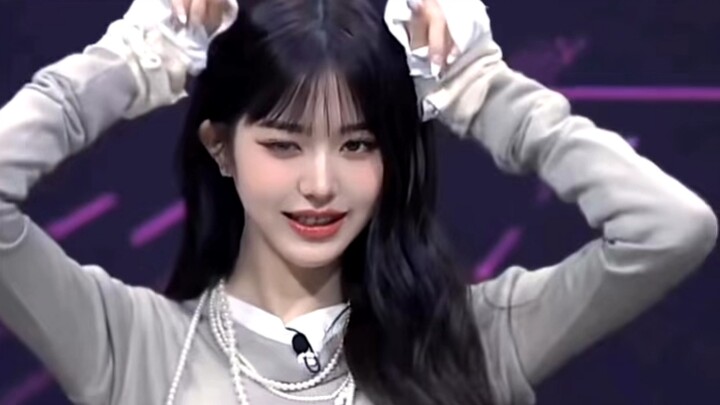 Why can you pull off every look and makeup so effortlessly, Xiao Yuan? (ノДＴ)
