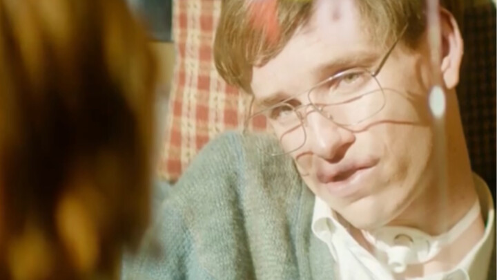 Thiên tài vật lý bị phong ấn trên xe lăn, hé lộ câu chuyện về cuộc đời huyền thoại của Hawking (Phần