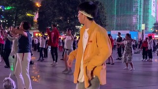 哪里跌倒就______
