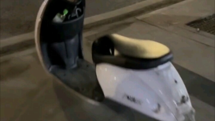 อย่างน้อยก็เหลือล้อรถไว้หน่อยสิ