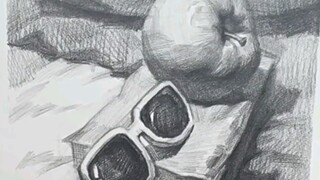 لوحة الطالب ليست سيئة، لكن تركيبها يصعب وصفه. كيف أُقيّمها؟
