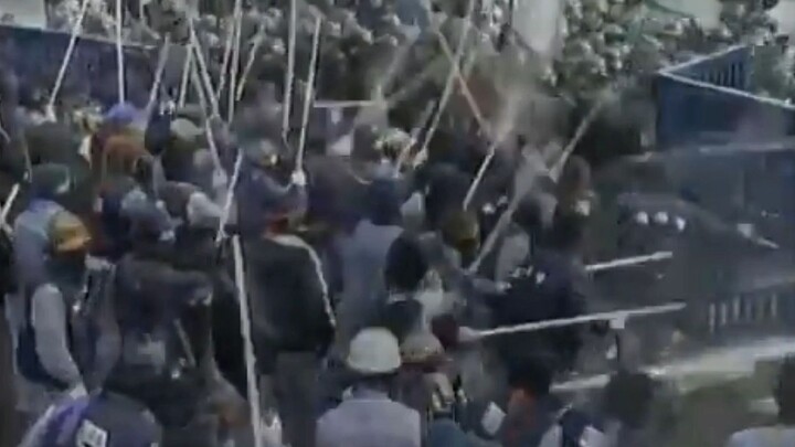 South Korea's unlimited fighting military and civilian fire and water