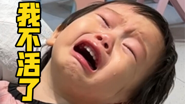 Cắt tóc cho trẻ con khó quá đi!