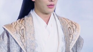 ชายขี้แพ้ที่ถูกคนดูถูก กลับกลายเป็นเทพสงคราม_ แค่มีเม็ดยาวิเศษ