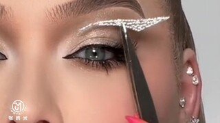 Crushed Diamond Eye Makeup | A Quick and Easy Guide to Sparkling Eyes!