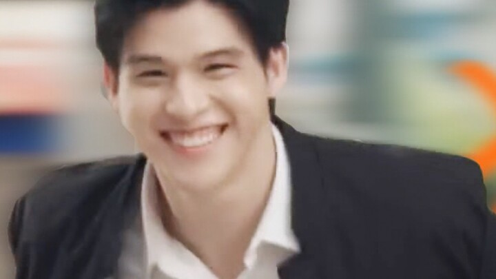 "Ông trùm băng đảng dễ thương nhất trong lịch sử, anh ấy thật đáng yêu khi chạy về phía vợ mình!" | 