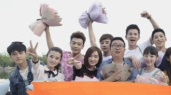Tuổi trẻ mới-Tuổi trẻ như một vở kịch