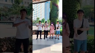ga ada kompak-kompaknya ni topat clan wkkwkw