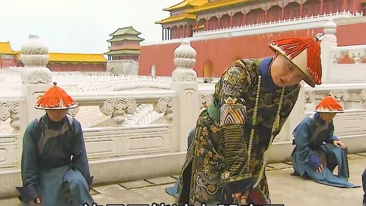 ตอนแรกคิดจะเล่นงานมือใหม่ แต่ไม่คาดคิดว่าขันทีตัวน้อยคนนี้จะเป็นเซียนระดับสุดยอดที่ลงมาจุติ