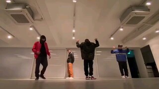 [Park Jae-Bum] This choreography is so awesome!!! It's so cool, I can repeat it in an endless loop