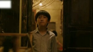 Đứa trẻ sống dưới mái nhà của người khác rất cẩn thận trong việc làm và có lòng tự trọng thấp, nhưng