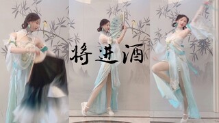 今日无事，不妨勾栏听曲～                         【将进酒】杯莫停