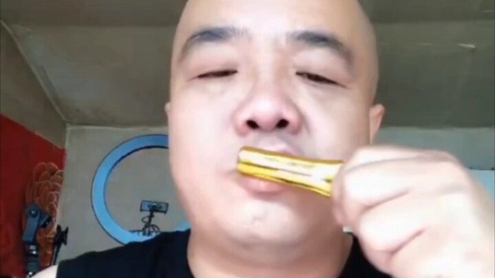 刀哥给打火机附魔。。。。