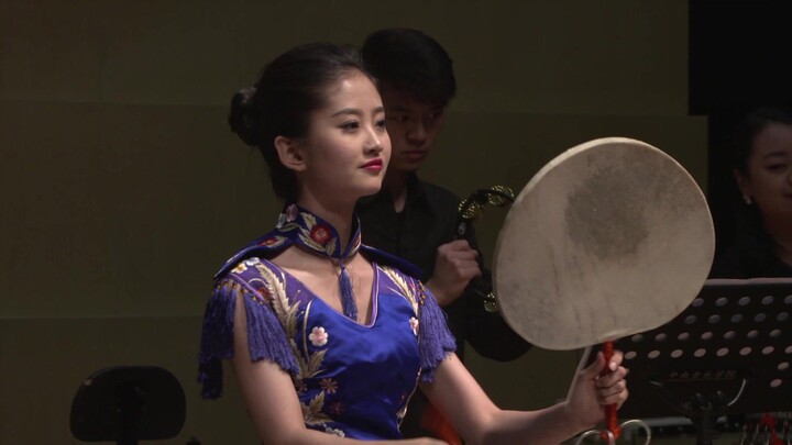 Manchu สนับสนุน "Shen Tune" - "คอนเสิร์ตระดับปริญญาโท Qu Shuai Percussion" ในคอนเสิร์ตฮอลล์ของ Centr
