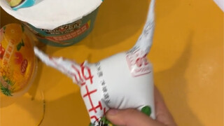 发现新物种，双马尾牛奶包！