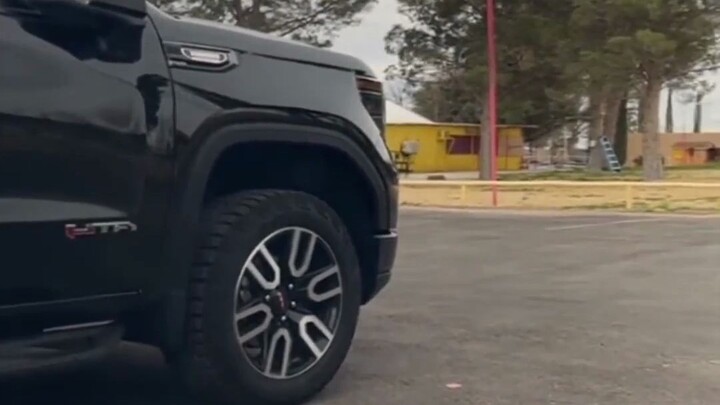 Where’s the promised “ugly transition”? Why is it so smooth?!