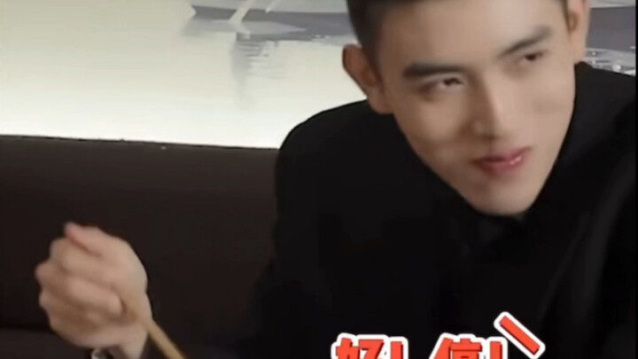 Ignite Me, Warm You | Chen Feiyu Devours an Entire Bowl of Noodles in One Go! Look How Starving This