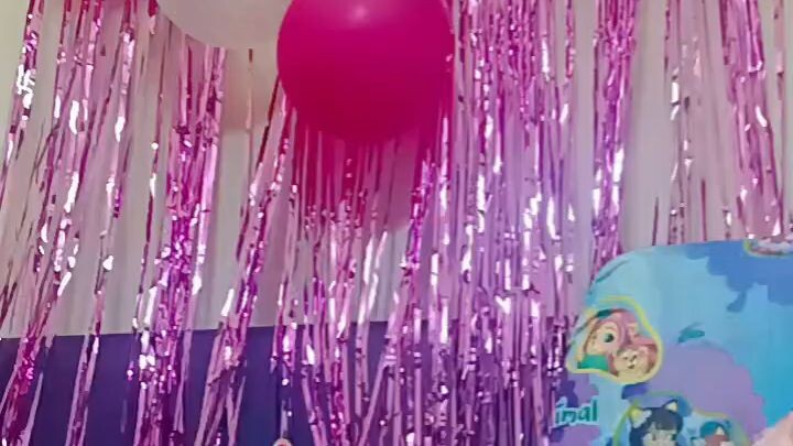 si anjinng ulang tahun geys 😆