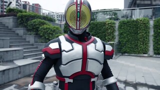 [Kamen Rider fan drama] A fight caused by a bottle of water!