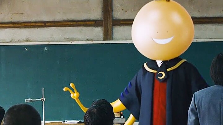 Đầu của thầy Gakusha mà bị đập thì trời mưa là sưng to thế này đấy!!