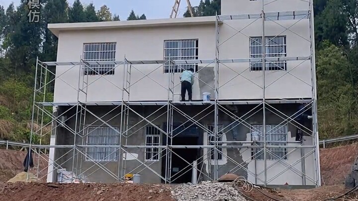 Lén lấy số tiền tiết kiệm riêng suốt 10 năm, về nhà cải tạo lại ngôi nhà cũ, tặng bố mẹ một bất ngờ!