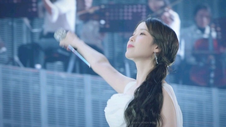 SHOPPER LIVE CLIP(2024 IU HEREH WORLD TOUR CONCERT DVD) CUT