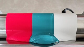 ما هو اللون الناتج عند خلط اللون الوردي والسماوي والأبيض؟