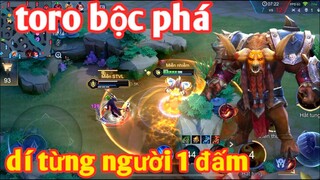 Liên Quân _ Chết Cười Với Toro Cầm Bộc Phá Đi Dí Từng Người Team Bạn | Chạy Đâu Cũng Không Thoát