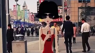 小时候会以为，长大了就可以成为像泡芙小姐一样洒脱的大人
