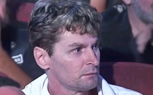 عندما لا تهتم بأي شيء، فأنت حقًا لا تهتم بأي شيء على الإطلاق.