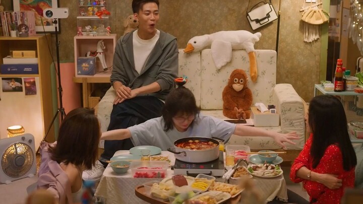 Có một anh bạn trai là hồn ma thì cảm giác thế nào nhỉ! Đơn giản là lên đỉnh cuộc đời luôn đấy!