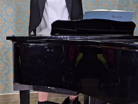 (Guess How to Play the Piano) Queen – Bohemian Rhapsody Piano