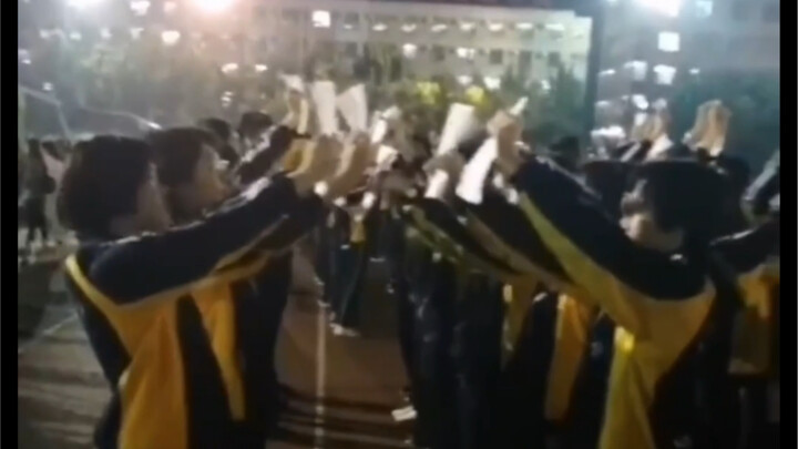 Hengshui No. 2 High School Morning Exercises at 5:30 AM (Different from the Deleted Version)