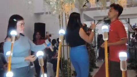 KESERUAN KELUARGA BESAR J&T 😎😎😎😎🤙🏻🤙🏻✌🏻✌🏻